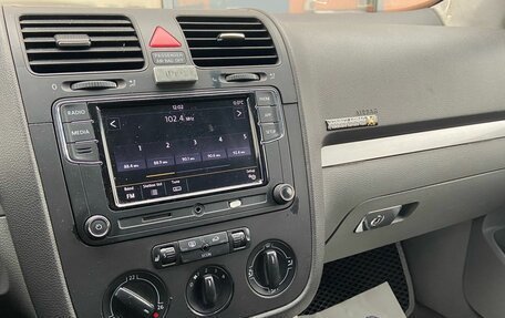 Volkswagen Golf V, 2004 год, 549 000 рублей, 9 фотография