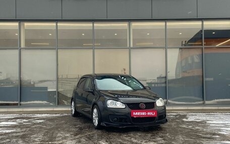 Volkswagen Golf V, 2004 год, 549 000 рублей, 2 фотография