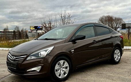 Hyundai Solaris II рестайлинг, 2015 год, 850 000 рублей, 5 фотография