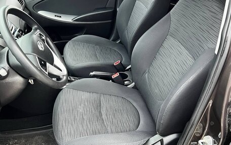 Hyundai Solaris II рестайлинг, 2015 год, 850 000 рублей, 10 фотография