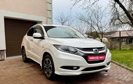 Honda Vezel, 2014 год, 1 350 000 рублей, 1 фотография