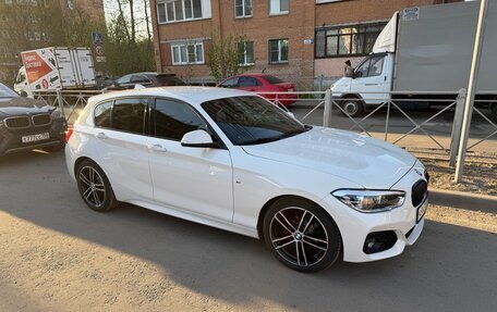 BMW 1 серия, 2019 год, 2 800 000 рублей, 3 фотография