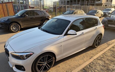 BMW 1 серия, 2019 год, 2 800 000 рублей, 2 фотография