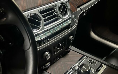 Rolls-Royce Wraith, 2017 год, 24 000 000 рублей, 11 фотография