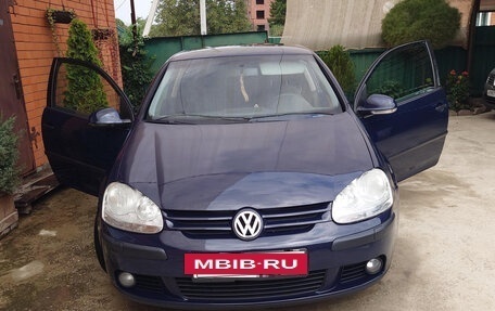 Volkswagen Golf V, 2005 год, 650 000 рублей, 2 фотография
