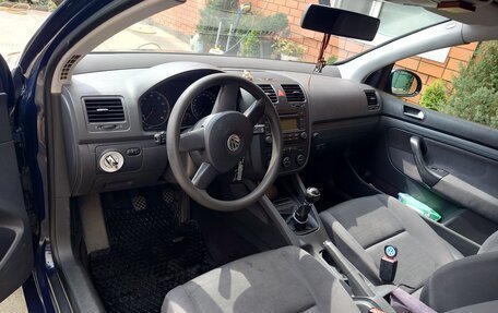 Volkswagen Golf V, 2005 год, 650 000 рублей, 9 фотография