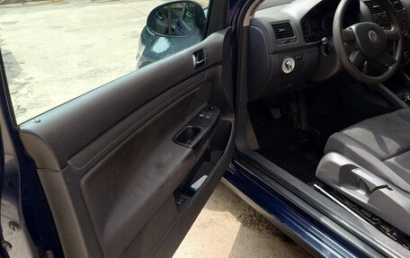 Volkswagen Golf V, 2005 год, 650 000 рублей, 13 фотография