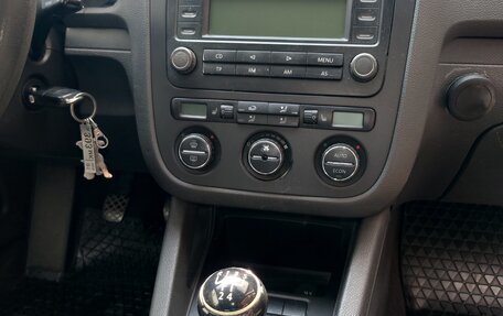 Volkswagen Golf V, 2005 год, 650 000 рублей, 22 фотография