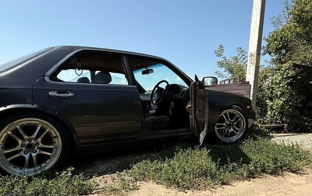 Nissan Laurel VIII, 1994 год, 330 000 рублей, 15 фотография