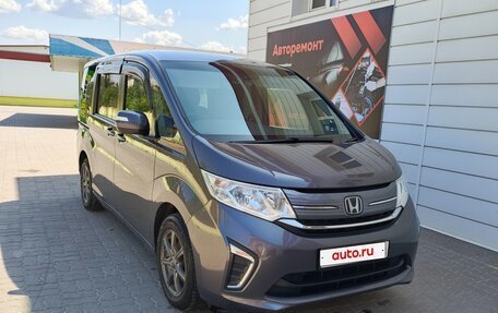 Honda Stepwgn IV, 2019 год, 2 150 000 рублей, 2 фотография