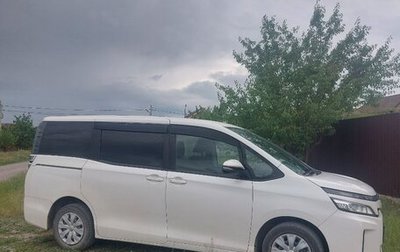 Toyota Voxy III, 2019 год, 2 400 000 рублей, 1 фотография