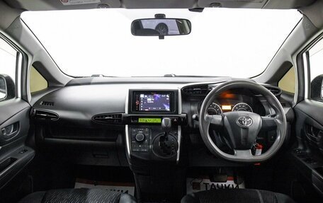 Toyota Wish II, 2012 год, 1 300 000 рублей, 9 фотография