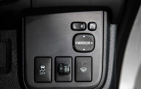 Toyota Wish II, 2012 год, 1 300 000 рублей, 15 фотография