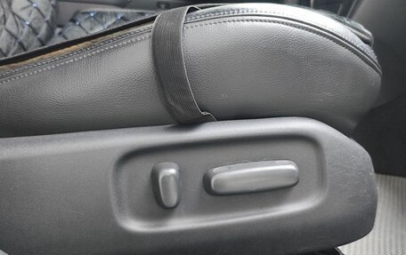 Toyota Avensis III рестайлинг, 2007 год, 900 000 рублей, 23 фотография