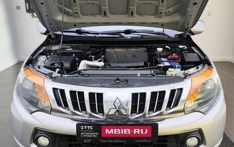 Mitsubishi L200 IV рестайлинг, 2015 год, 1 549 000 рублей, 11 фотография