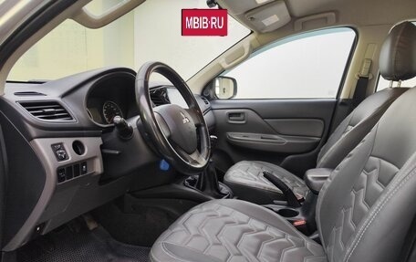 Mitsubishi L200 IV рестайлинг, 2015 год, 1 549 000 рублей, 20 фотография