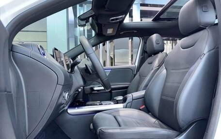 Mercedes-Benz GLA, 2021 год, 2 700 000 рублей, 9 фотография