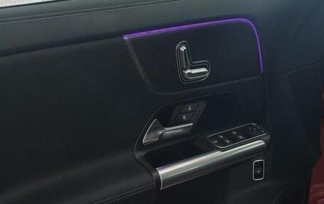 Mercedes-Benz GLA, 2021 год, 2 700 000 рублей, 11 фотография