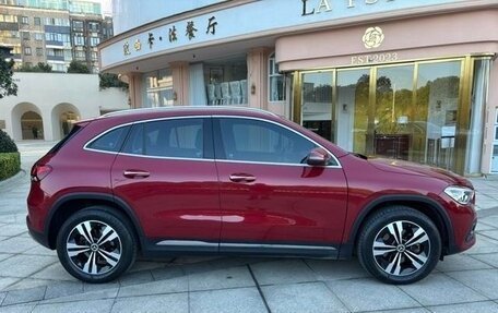 Mercedes-Benz GLA, 2021 год, 2 700 000 рублей, 4 фотография