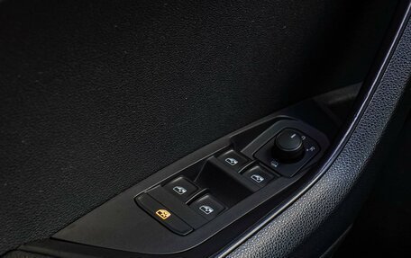 Skoda Karoq I, 2020 год, 1 690 000 рублей, 17 фотография