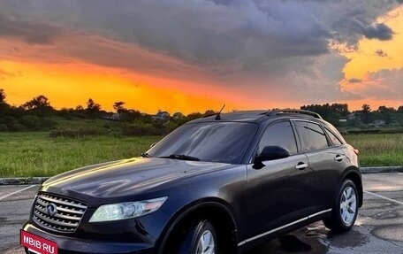 Infiniti FX I, 2005 год, 900 000 рублей, 3 фотография