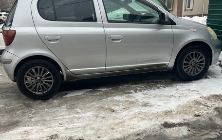 Toyota Vitz, 2004 год, 550 000 рублей, 1 фотография