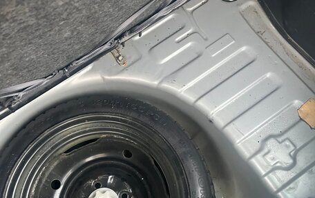 Toyota Vitz, 2004 год, 550 000 рублей, 6 фотография