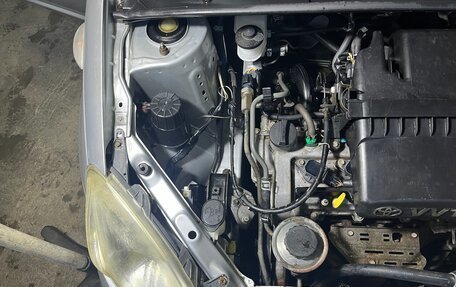 Toyota Vitz, 2004 год, 550 000 рублей, 14 фотография