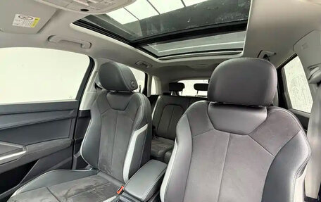 Audi Q3, 2022 год, 2 630 000 рублей, 16 фотография