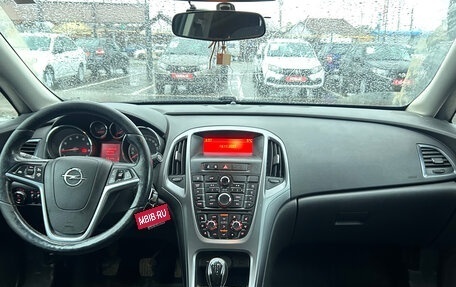 Opel Astra J, 2013 год, 790 000 рублей, 2 фотография