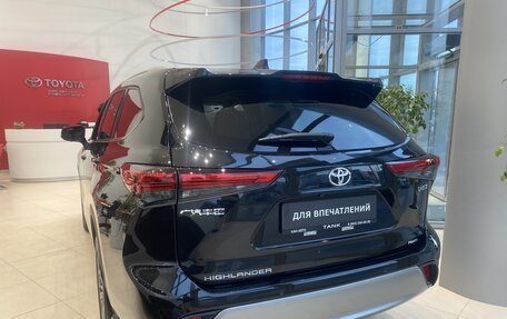 Toyota Highlander, 2025 год, 6 040 000 рублей, 2 фотография