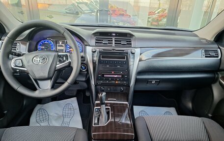 Toyota Camry, 2016 год, 1 730 000 рублей, 11 фотография