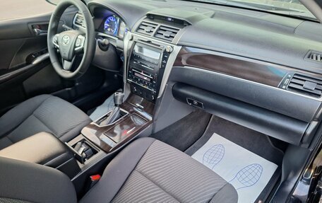 Toyota Camry, 2016 год, 1 730 000 рублей, 10 фотография