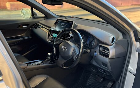 Toyota C-HR I рестайлинг, 2016 год, 1 890 000 рублей, 12 фотография