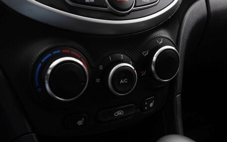 Hyundai Solaris II рестайлинг, 2012 год, 929 000 рублей, 13 фотография