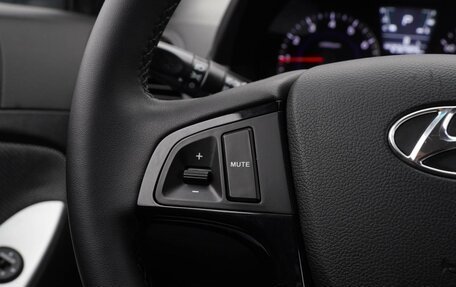 Hyundai Solaris II рестайлинг, 2012 год, 929 000 рублей, 17 фотография