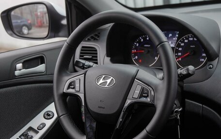 Hyundai Solaris II рестайлинг, 2012 год, 929 000 рублей, 18 фотография