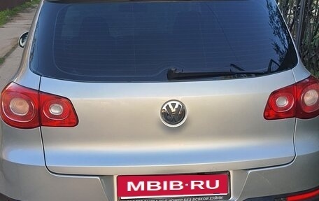 Volkswagen Tiguan I, 2010 год, 740 000 рублей, 2 фотография