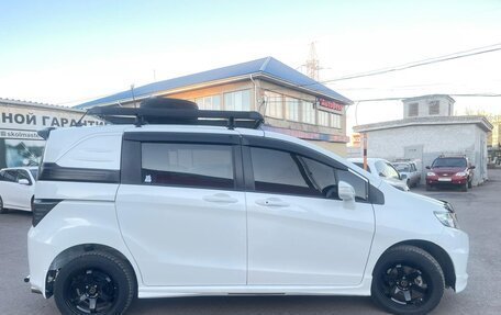 Honda Freed I, 2014 год, 1 050 000 рублей, 10 фотография