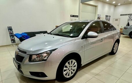 Chevrolet Cruze II, 2011 год, 789 900 рублей, 3 фотография