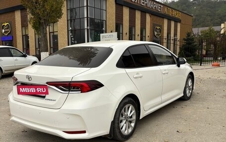 Toyota Corolla, 2021 год, 2 000 000 рублей, 4 фотография