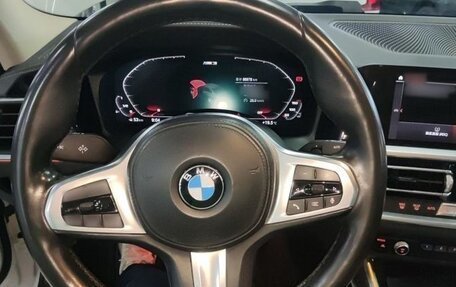 BMW 3 серия, 2021 год, 2 700 000 рублей, 13 фотография