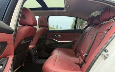 BMW 3 серия, 2021 год, 2 700 000 рублей, 11 фотография