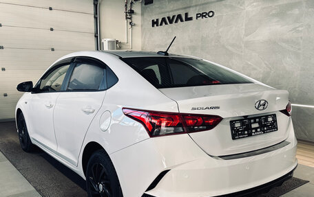 Hyundai Solaris II рестайлинг, 2022 год, 1 999 000 рублей, 5 фотография