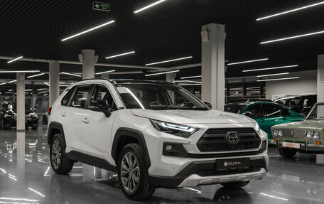 Toyota RAV4, 2025 год, 4 200 000 рублей, 2 фотография