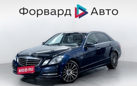 Mercedes-Benz E-Класс, 2012 год, 2 380 000 рублей, 3 фотография