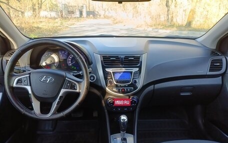 Hyundai Solaris II рестайлинг, 2011 год, 770 000 рублей, 15 фотография