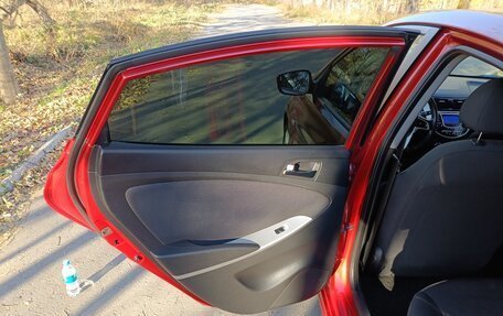 Hyundai Solaris II рестайлинг, 2011 год, 770 000 рублей, 21 фотография