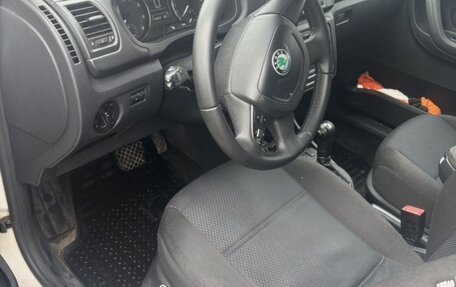 Skoda Fabia II, 2011 год, 600 000 рублей, 6 фотография