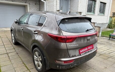 KIA Sportage IV рестайлинг, 2018 год, 1 700 000 рублей, 4 фотография